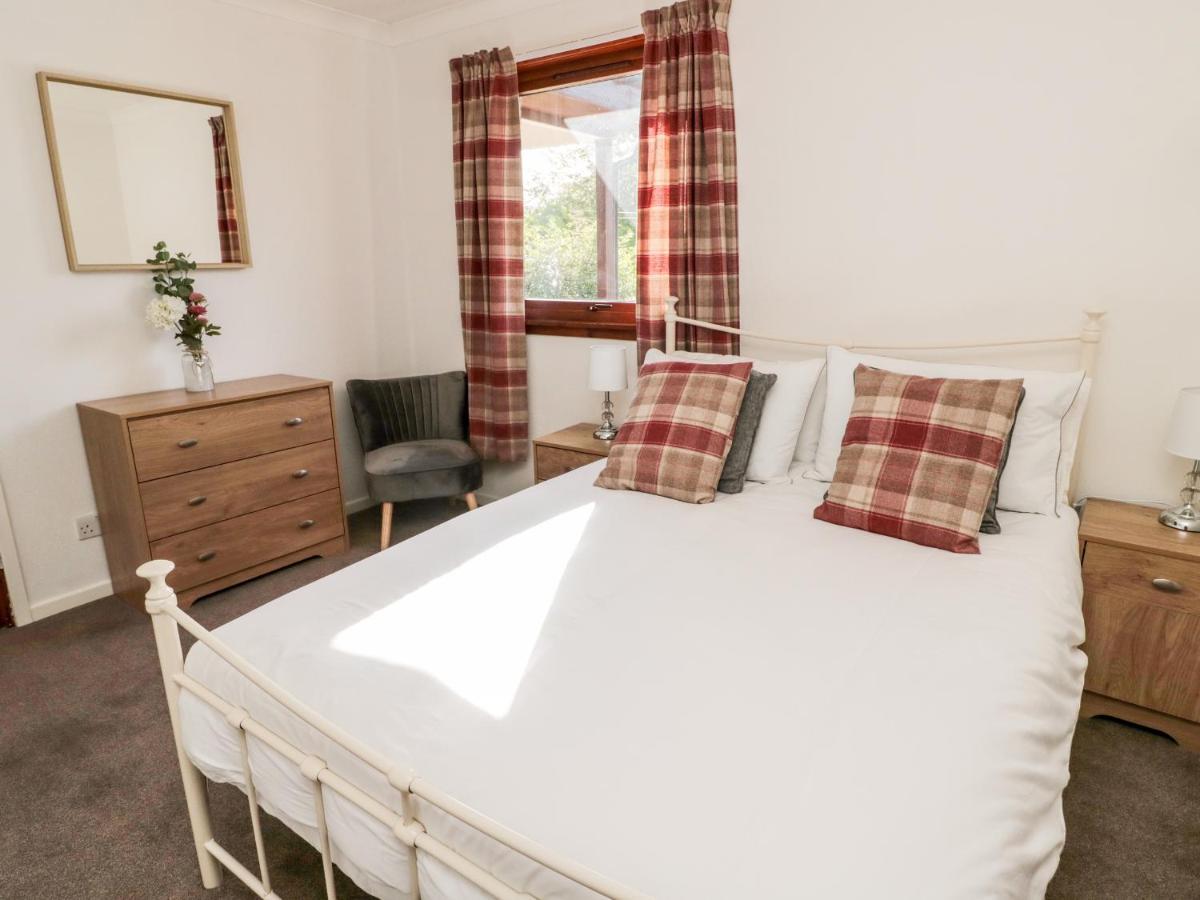 Broombaulks Farm Bungalow Jedburgh Extérieur photo
